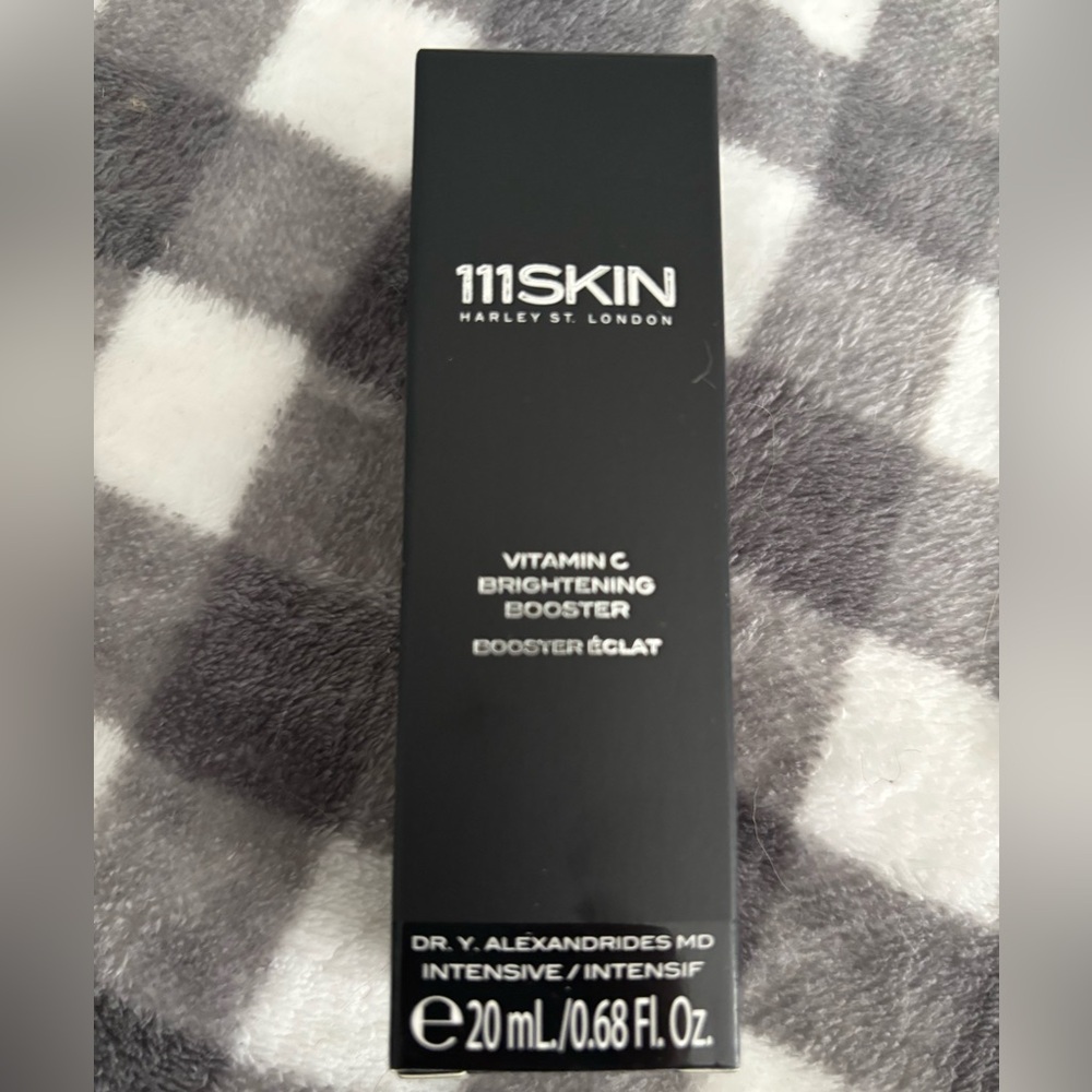 111SKIN
Black Diamond Vitamin C Brightening Booster